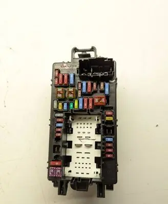 Chevrolet Tahoe Fuse module 85545271