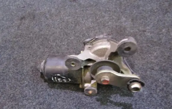 KIA Sephia Wiper motor