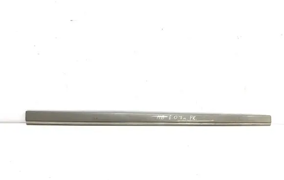 Mercedes-Benz E W211 Front door trim (molding) A2116901962