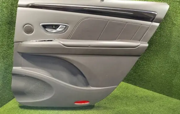 Renault Espace V (RFC) Rear door card panel trim 829A04111R 1544453VB 2051544453VB