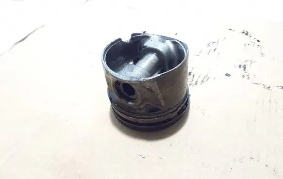Nissan Cab Star Piston with connecting rod A2010EC00B