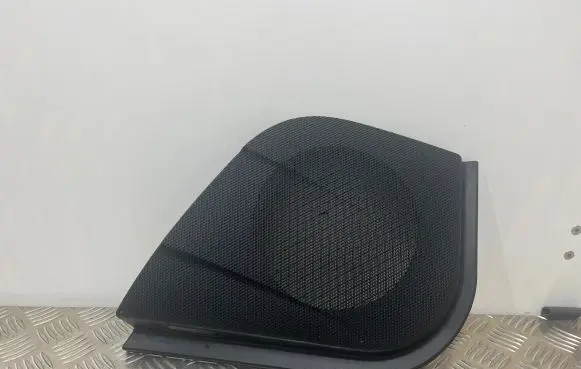 Mercedes-Benz E W211 Front door speaker cover trim A2117200148