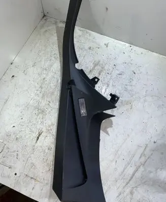BMW 5 E60 E61 Parcel shelf load cover mount bracket 7049904