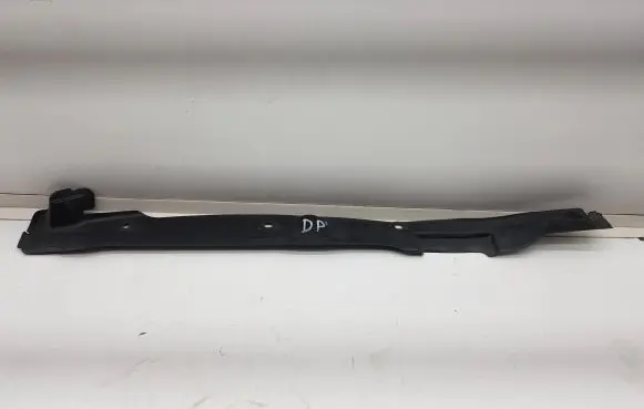 Land Rover Discovery 4 - LR4 Fender end trim ASG780022 SLR00181 M0N7A
