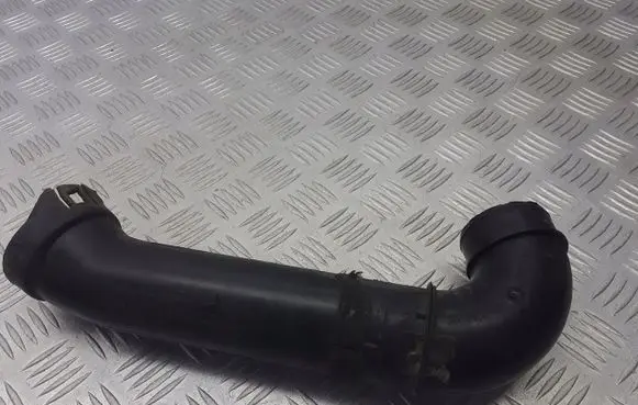 Renault Megane II Air intake duct part 8200231516A