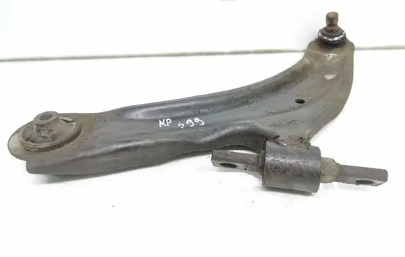 Nissan X-Trail T31 Front lower control arm/wishbone