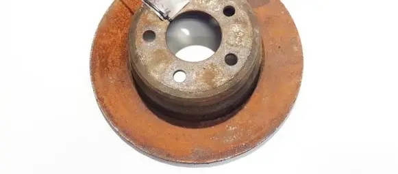 BMW X5 E53 Rear brake disc neventiliuojamas