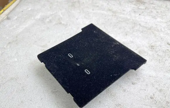 Tesla Model Y USB control unit 165678730A 175554901A