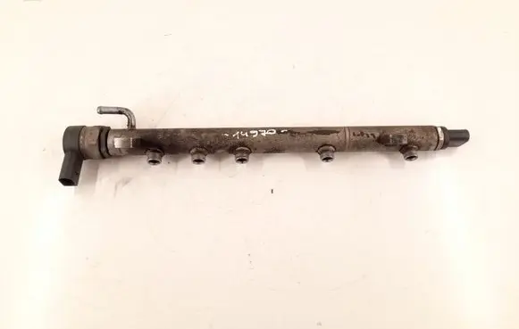 Mercedes-Benz B W245 Fuel main line pipe 6400702395 6400702095