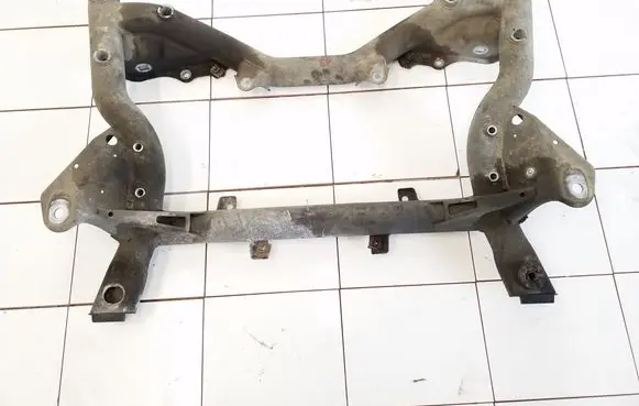 Mercedes-Benz C W204 Front subframe