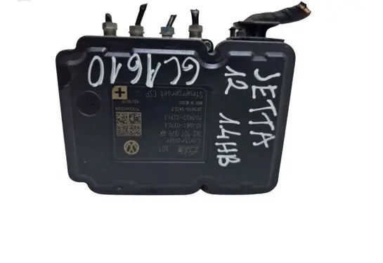 Volkswagen Jetta VI ABS Pump 1K0614517BT 1K0907379AR