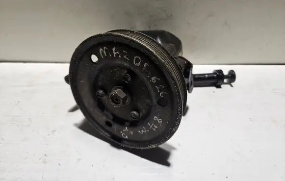 Mazda 626 Power steering pump GG3532600A