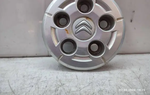 Citroen Jumper R16 wheel hub/cap/trim 1374675080