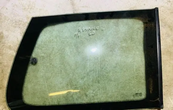 Renault Espace III Rear side window