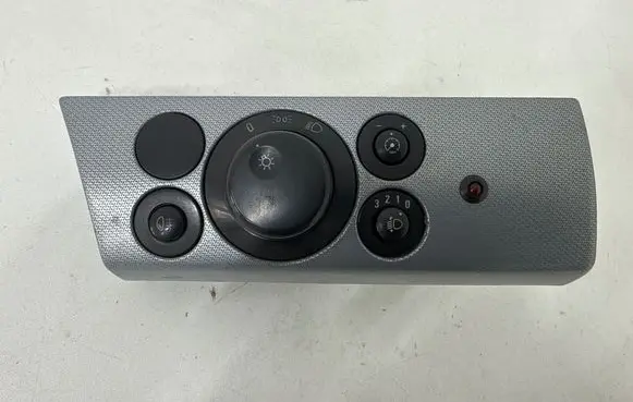Opel Astra H Light switch 13124864 331985437