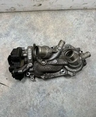 Skoda Octavia Mk3 (5E) Water pump 05E121042B