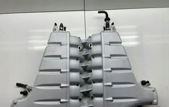 Bentley Flying Spur Intake manifold 07C133267AM