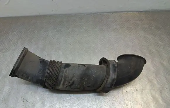 Audi Q7 4L Air intake duct part 7L6128609