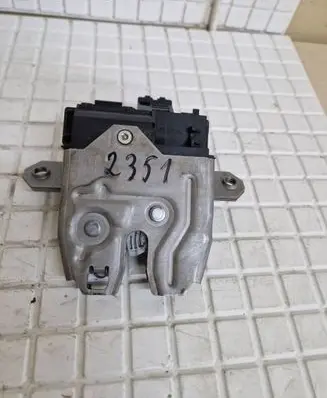 Ford Mondeo MK IV Loading door lock 