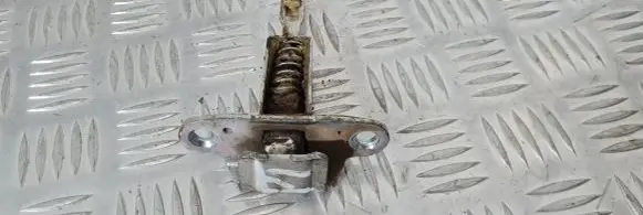 Isuzu D-Max Tailgate lock latch 