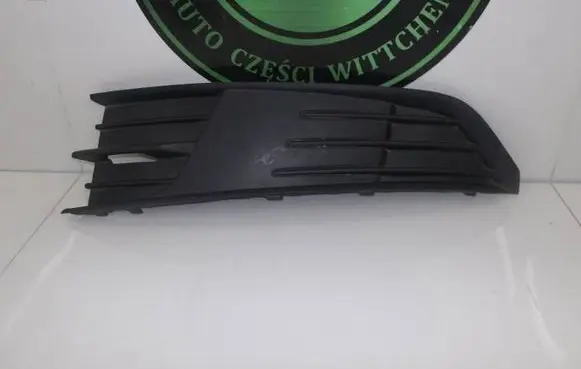 Skoda Fabia Mk4 (6VA) Front fog light trim/grill 6V0807367