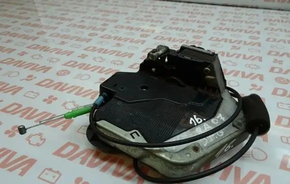 Suzuki Grand Vitara II Rear door lock