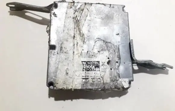 Toyota Camry Engine control unit/module 1757008271 175700-8271