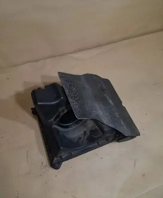 Audi A4 S4 B7 8E 8H Air filter box cover 