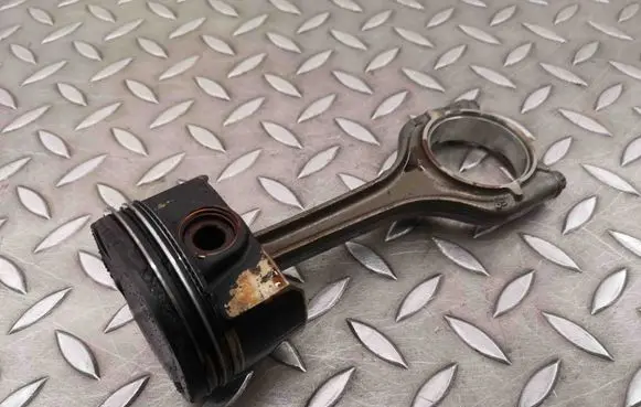 Audi A1 Piston 04EC