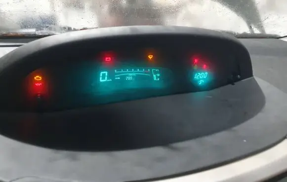 Speedometer (instrument cluster)