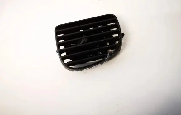 Volvo S40, V40 Dash center air vent grill