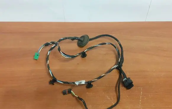 Mercedes-Benz E C207 W207 Front door wiring loom A2075400133 A1695450145