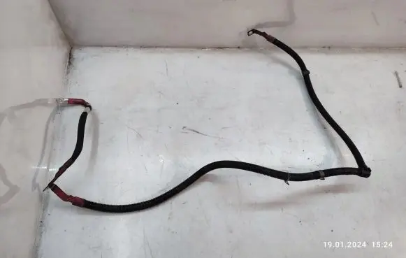 Positive cable (battery)