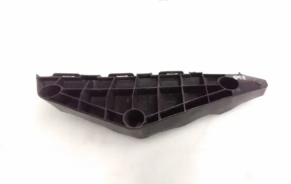 Toyota Avensis T270 Front bumper mounting bracket 5253505050