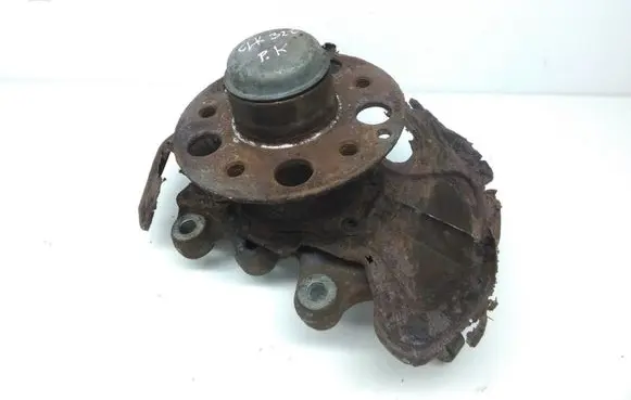 Mercedes-Benz CLK A209 C209 Front wheel hub