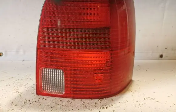 Volkswagen PASSAT B5 Rear/tail lights 3B9945112F