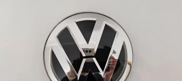 Volkswagen Arteon Manufacturer badge logo/emblem 3G0853601A 90304941