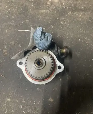 Nissan Patrol Y61 Power steering pump 2Y181067 VC100C