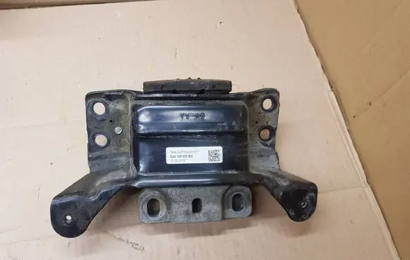 Volkswagen Golf VII Engine mount bracket 5Q0199555BG