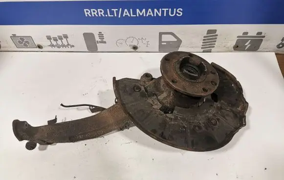 Audi Q7 4L Front wheel hub spindle knuckle 7L0407258A