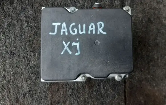 Jaguar XJ X351 ABS Pump 0265950970