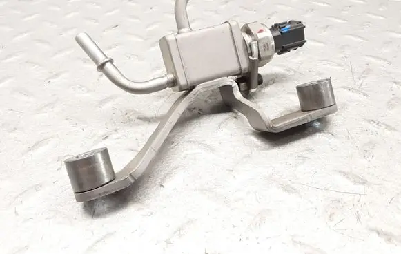 Fuel pressure sensor