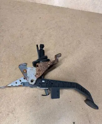 Volvo S40 Clutch pedal 4N517B633EK 30748726