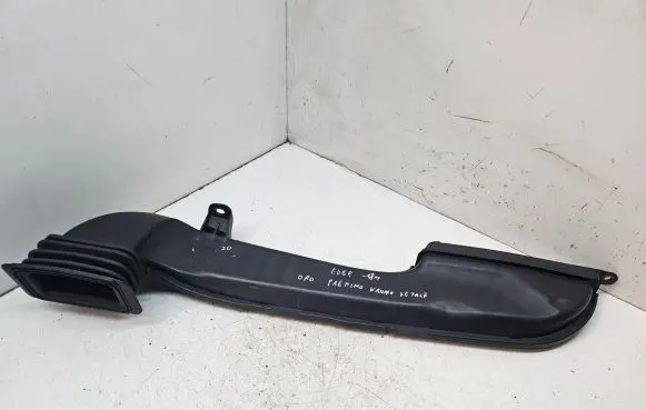 Ford Edge II Air intake duct part GT439C675AB