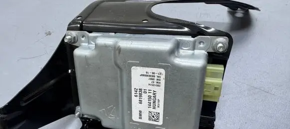 BMW 3 F30 F35 F31 Battery control module 6819838