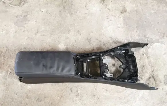 BMW 3 G20 G21 Armrest