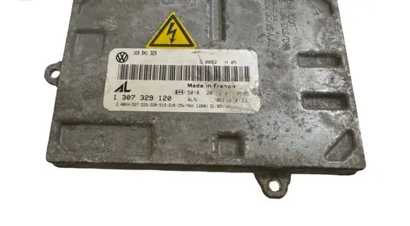 Volkswagen Touran I Headlight ballast module Xenon 1307329120 1K0941329