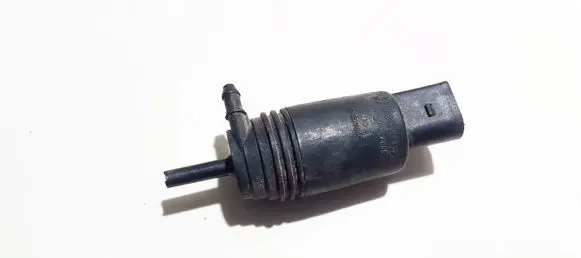 BMW 5 E39 Windscreen/windshield washer pump 67128377612 23557610