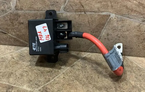 BMW X5 F15 Coolant fan relay 6901819