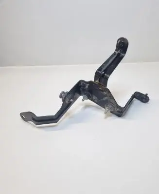 Ford Mustang VI ABS pump bracket FR3C2C304B